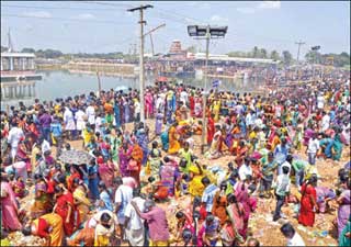 திருவிழாக்களும் சமூக நடைமுறைகளும்