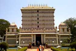Poompukar