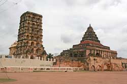 Thanjai Palace